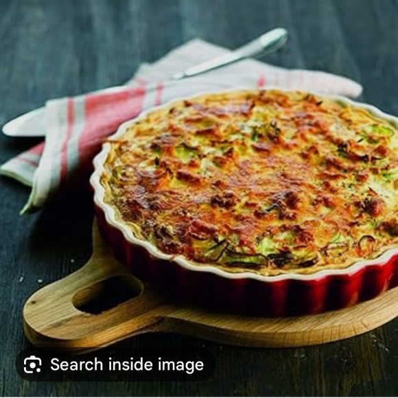 NWT Le Creuset Fluted Flan Dish in Cerise - Picture 11 of 11